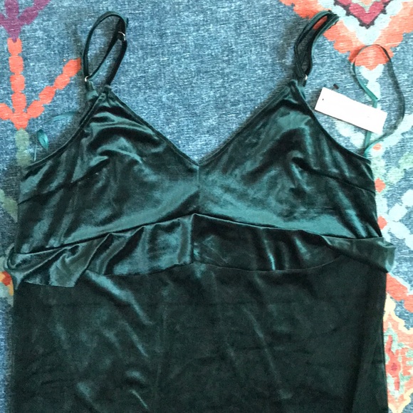 NWT Francesca’s Teal Green Velvet Mini Dress - Picture 10 of 12